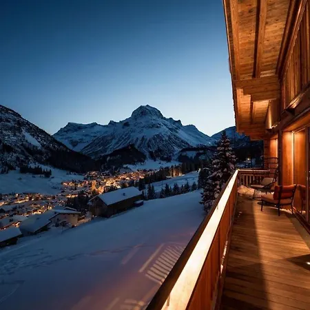 Ski-in-ski-out Indoor Swimming Pool Chalet - Up To 22pers Villa