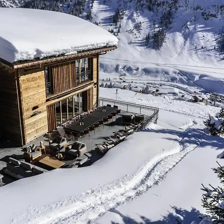 Ski-in-ski-out Indoor Swimming Pool Chalet - Up To 22pers *